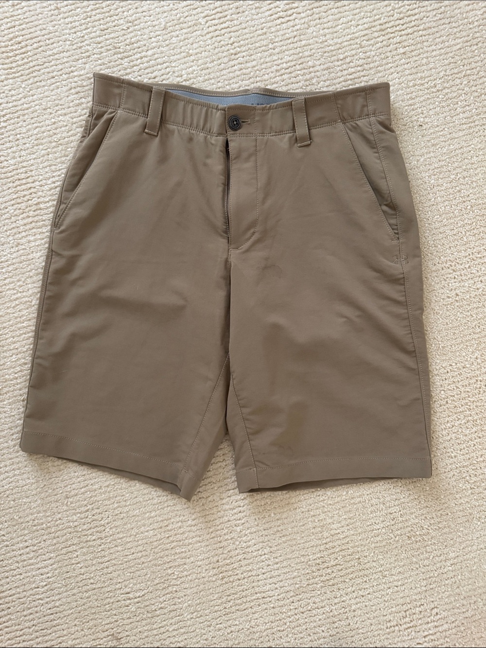 Under Armour Men's Flat Front Performance Shorts - Khaki